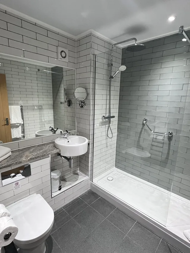 Comfort, Twin Beds, The New Hobbit Hotel 5/5