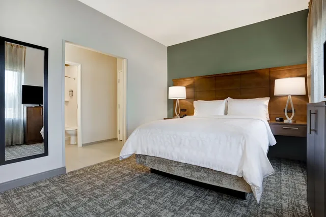 جناح بسرير كينج بغرفة نوم واحدة بمطبخ، Staybridge Suites Overland Park - Kansas City S 1/5