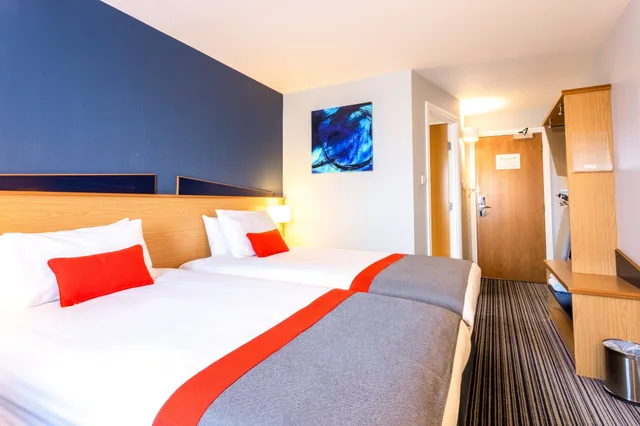 غرفة قياسية بسريرين منفصلين، Holiday Inn Express Perth 2/8