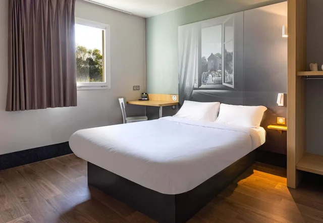 غرفة بسرير مزدوج لذوي الإعاقة، B&B Hotel Rennes Sud Chantepie 1/4