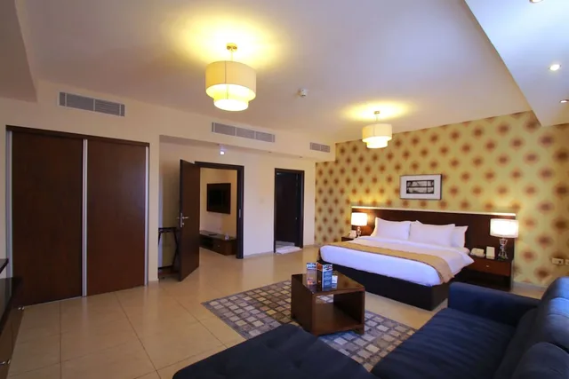 جناح تنفيذي بسرير كينج بإطلالة على المدينة، CITY ROSE HOTEL SUITES 4/10