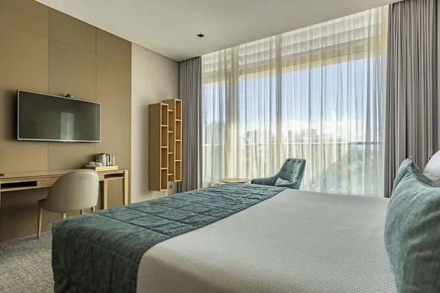Executive, Double or Twin Bed, Bay View، Montebelo Girassol Maputo Hotel 2/10
