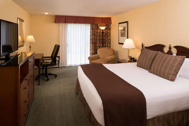 غرفة بسرير مزدوج لذوي الإعاقة، Spark by Hilton Seattle Airport 1/8