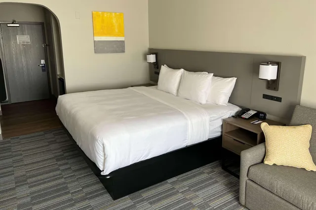 جناح بسرير كينج لذوي الإعاقة، Comfort Inn and Suites Lubbock TX 2/2