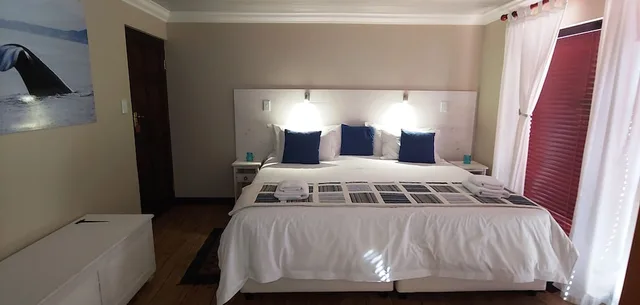 كوخ عائلي بسريرين كينج بإطلالة على الحديقة بغرفتي نوم بمطبخ، White Shark Guest House 6/10