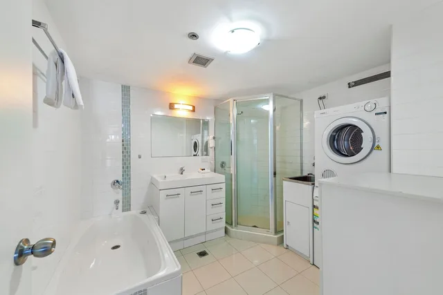 شقة ديلوكس بسرير مزدوج بغرفة نوم واحدة، Zenith Ocean Front Apartments 2/2
