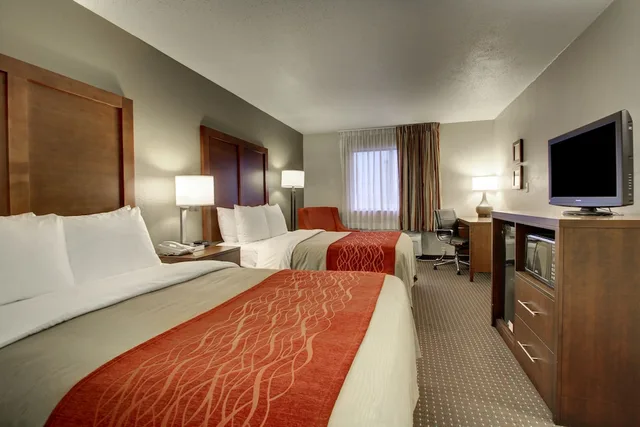 غرفة قياسية بسريرين مزدوجين، Quality Inn Waverly IA 3/10