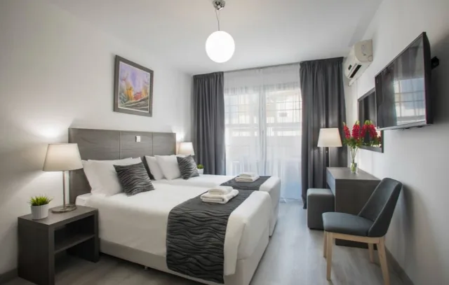 شقة سوبيريور، Blazer Residence 1/1