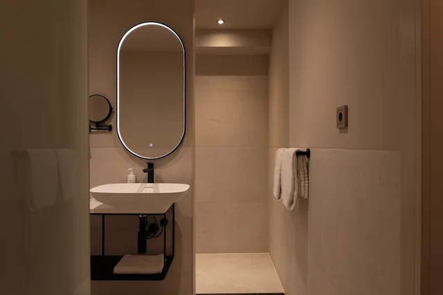 غرفة سوبيريور بسرير كوين بإطلالة على البحيرة، Hotel Mitland 7/10