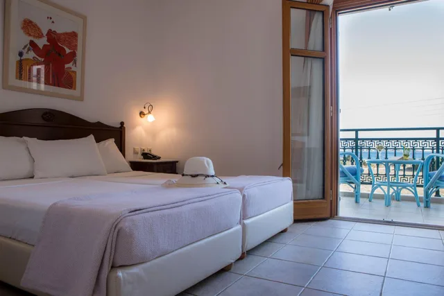 غرفة قياسية بسرير مزدوج أو سريرين منفصلين بإطلالة على البحر، Plaza Beach Hotel 5/7