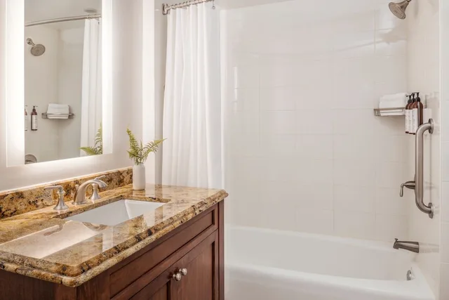 فيلا بسريرين مزدوجين بشرفة بغرفتي نوم، Marriott S Lakeshore Reserve 8/8