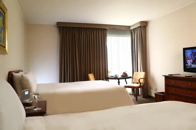 City, Twin Beds، Bth Hotel Lima Golf Ex Libertador Lima 5/8
