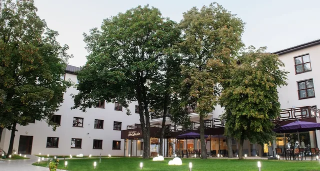 TeoDorka Med & Spa، تورون 37/41