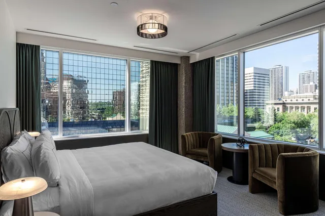 غرفة ركنية بسرير كينج، The Westley Calgary Downtown, Tapestry Collection by Hilton 1/8