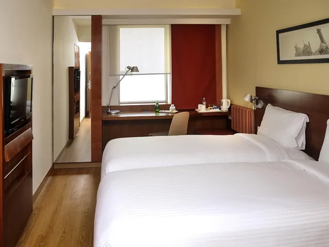 Standard Room Twin Bed with Extra Benefits، Ibis Delhi Airport 8/10