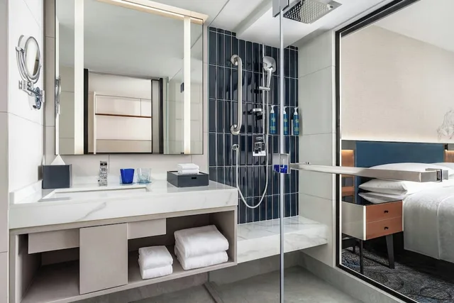 غرفة بريميير بسرير كينج بإطلالة على المدينة، Four Points by Sheraton Bangkok, Sukhumvit 22 7/7