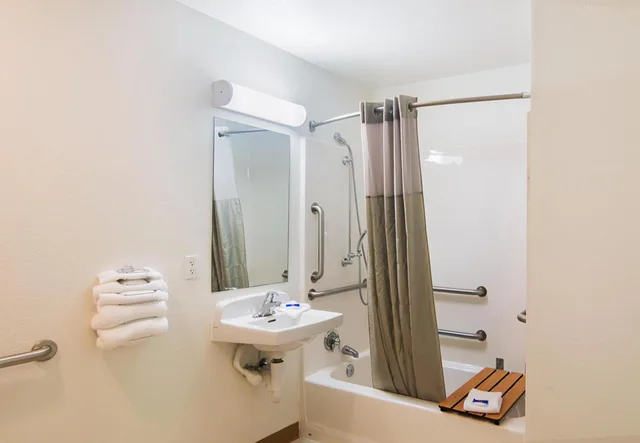غرفة بسرير كينج لغير المدخنين، Motel6 Avoca, IA 6/6