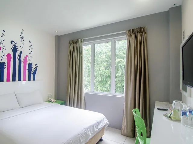 Super, Deluxe، Hotel Strawberry Fields 1/1