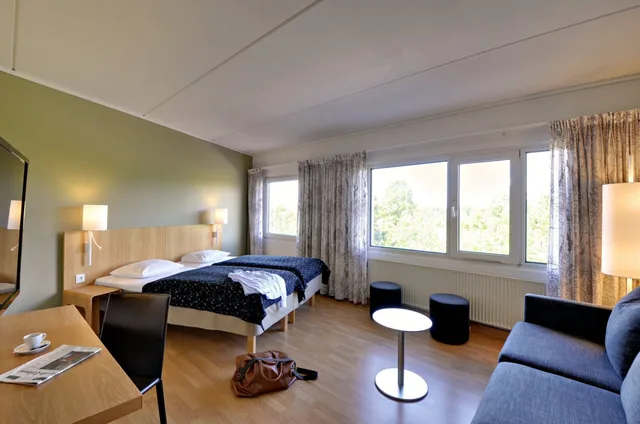غرفة سوبيريور بسريرين منفصلين مع أريكة، Scandic Aarhus Vest 3/6