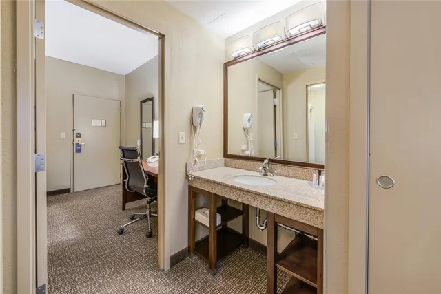 جناح بسريرين مزدوجين، Comfort Suites Chicago O'Hare Airport 4/4