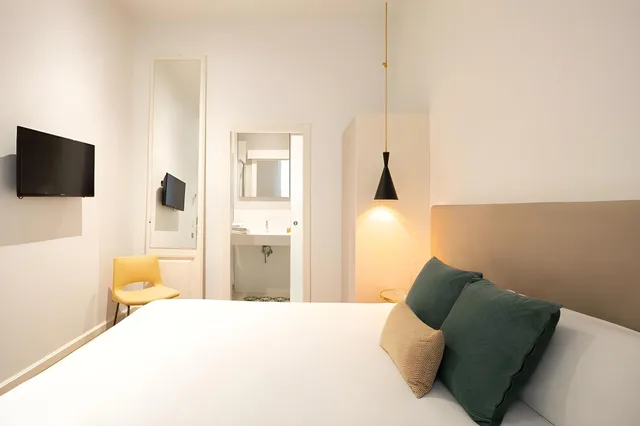 Interior, Courtyard, Double Bed، Forget Me Not Plus 1/1