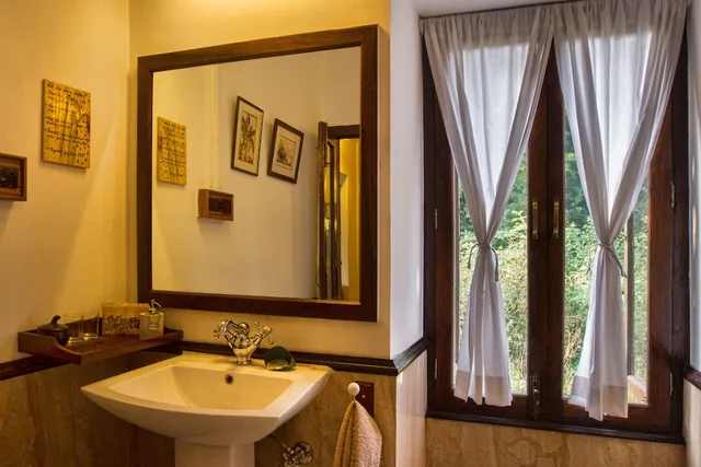 Jungle, Cottage, King Bed, JIMS JUNGLE RETREAT 5/5