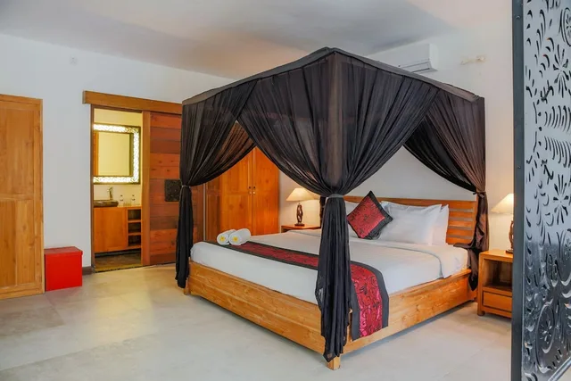 فيلا بسرير كينج وسرير كوين وسريرين منفصلين بـ3 غرف نوم بمسبح خاص، Villa Bali Caviar 1/3