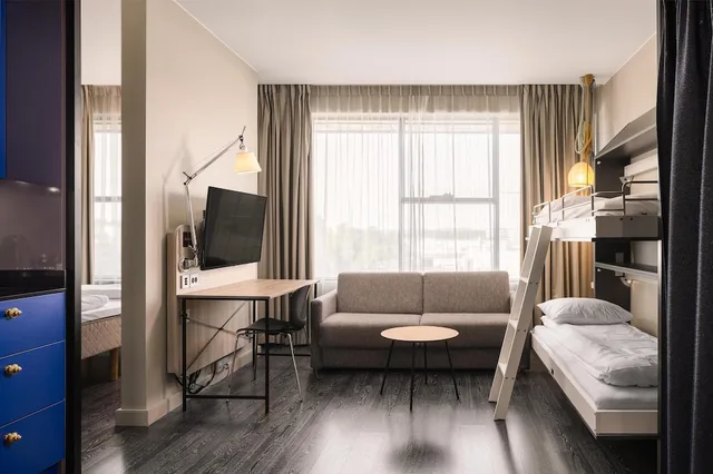 Family, 1 Double and 2 Bunk Beds، Scandic Fornebu 4/10