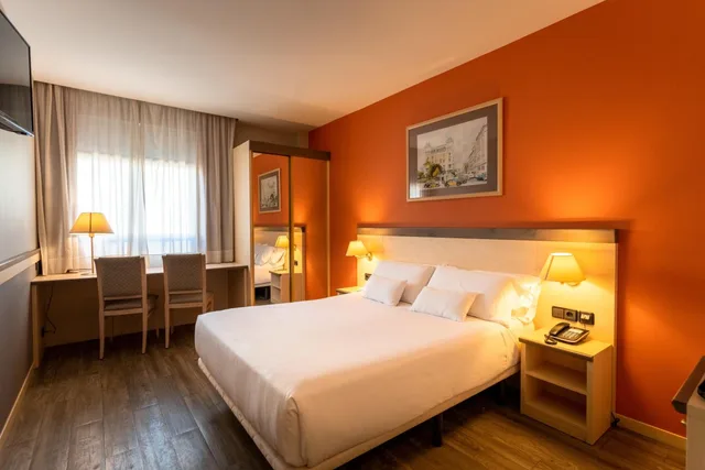 غرفة قياسية بسرير كينج، Petit Palace Trencadis (ex Sunotel Club Central) 6/10