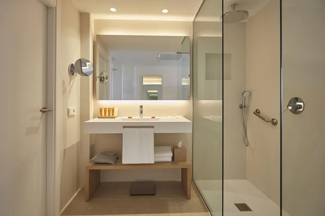 غرفة سوبيريور بشرفة مفردة بسرير مزدوج، Hotel Bordoy Alcudia Port Suites 3/4