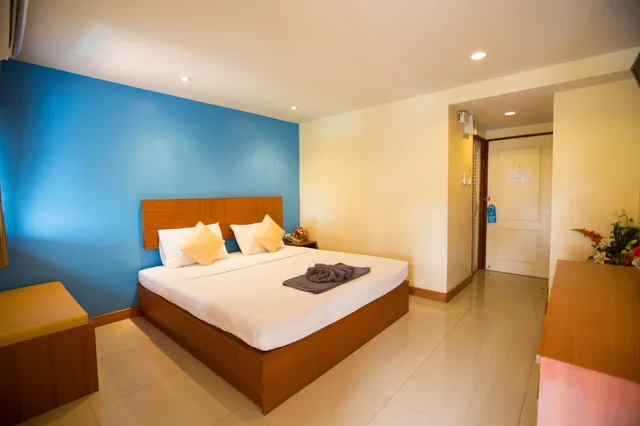 غرفة قياسية بسرير مزدوج، Twin Palms Resort 1/3