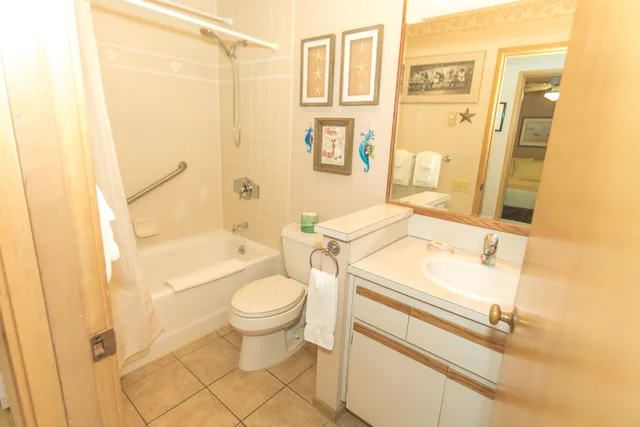 1 Bedroom, Premium, King Bed, Murphy Bed, Ocean View, Kitchen، The Grey Gull 4/4