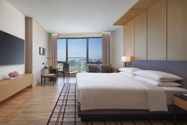 غرفة بسرير كينج بشرفة، Hyatt Regency Hengqin 2/7