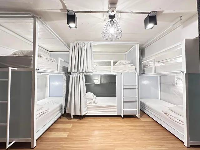 Private, Mixed Dorm, 6 Beds، Salee Hostel 2/5