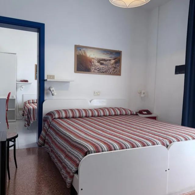 غرفة كومفورت رباعية، Wally Hotel 4/5