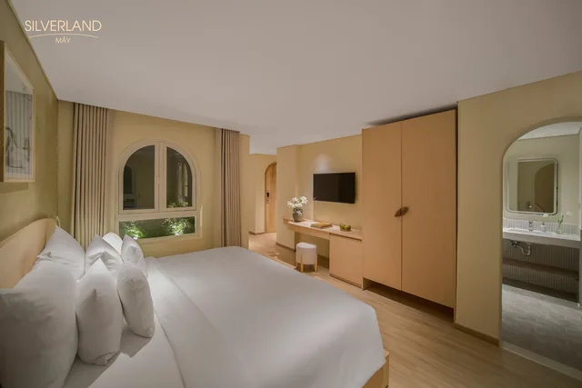 Green, Junior, Double or Twin Bed، Silverland May Hotel 1/1
