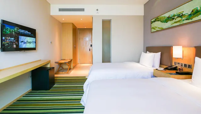 غرفة سوبيريور بسريرين منفصلين بإطلالة على البحيرة، Mercure Nanchang Sunac 10/10