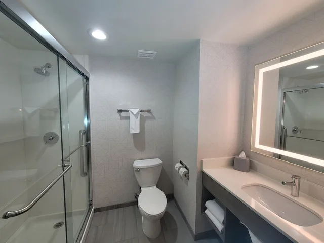 Suite, King Bed, Sofa, HOLIDAY INN EXPRESS SAN DIEGO SOUTH - CHULA VISTA 9/10