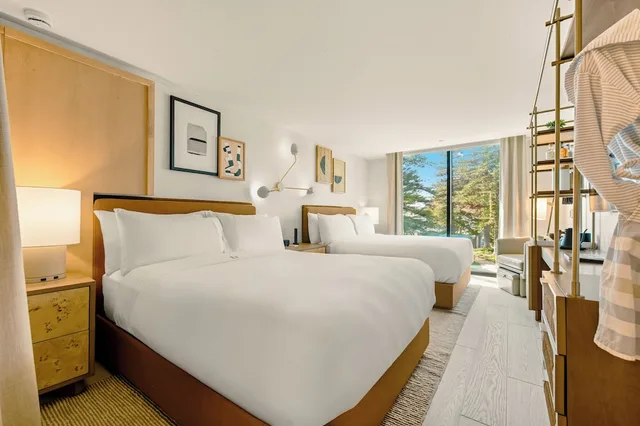 Premium, 2 Queen Beds, Blue Area View، The Bower Coronado 2/7