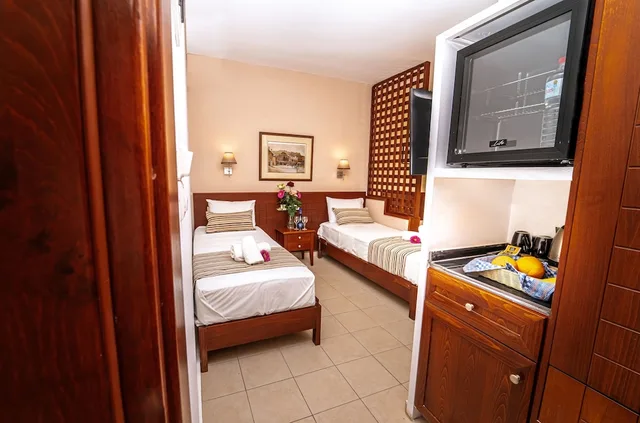 غرفة قياسية بسرير مزدوج، Philoxenia Hotel Malia 6/10