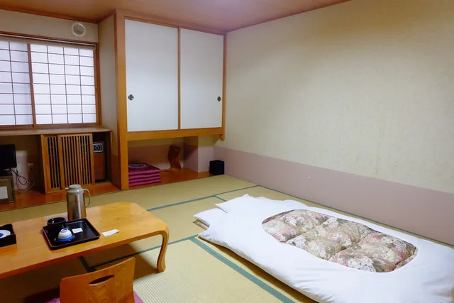 غرفة يابانية بفراش فوتون مفردة بسرير فردي، Daikokuya Ryokan 1/2