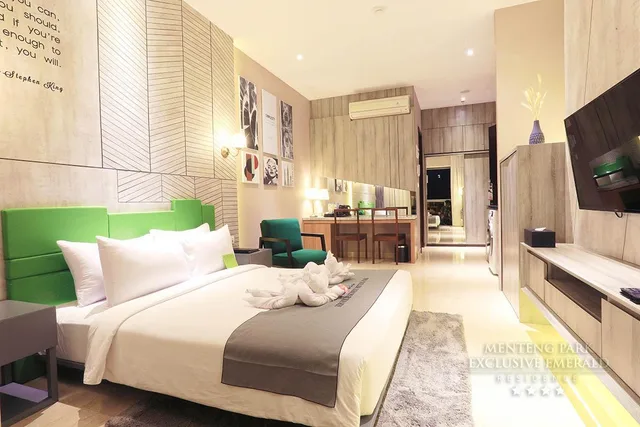 Deluxe, Studio, Balcony, Menteng Park Exclusive Emerald 2/2