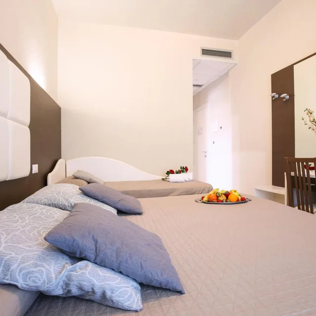 غرفة ثلاثية، Bergamo Hotel 2/10