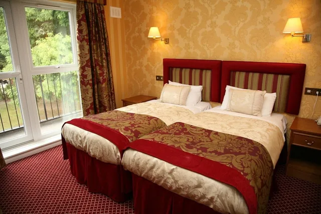 Classic, Twin Beds, Scenic View، Buckatree Hall 1/1