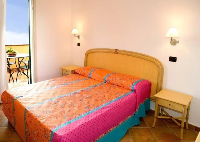 شقة كلاسيكية بسرير كوين بغرفة نوم واحدة مع أريكة، Residence Le Tartarughe 2/5
