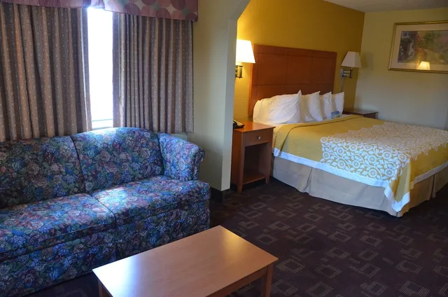غرفة بسريرين كوين، Days Inn by Wyndham Nashville Airport 4/5