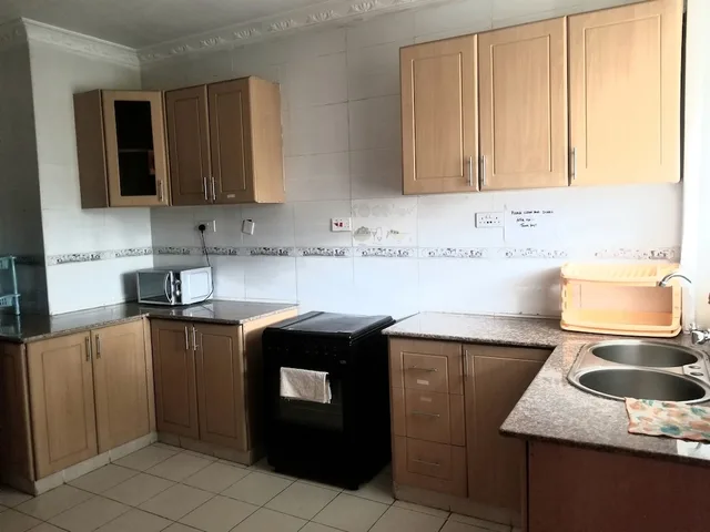 شقة كومفورت بسرير كينج وسرير كوين، Mani's Home Away From Home 6/6