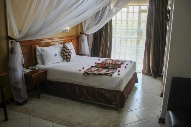 غرفة سوبيريور بسرير مزدوج بشرفة، 67 Airport Hotel 4/10