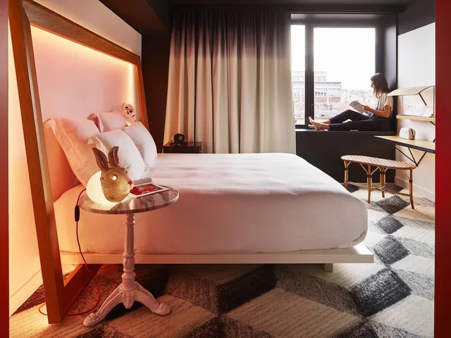 Large Mama, Queen Bed، Mama Shelter Toulouse 3/10