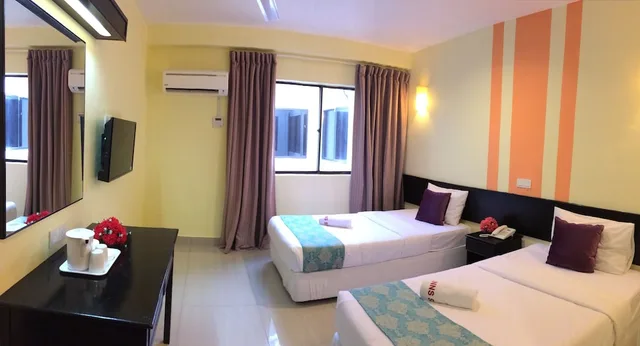 Superior, Twin Beds, Sun Inns Rest House Kuantan 2/8